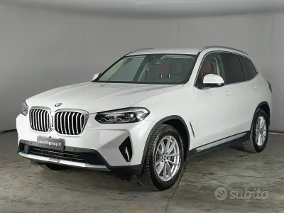 Usata BMW X3 Comfort Edition 190 CV (139 kW) 2023 Mineral white metallizzato SUV