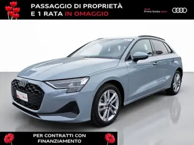 Usata Audi A3 Business 116 CV (85 kW) 2025 Grigio freccia perla Berlina