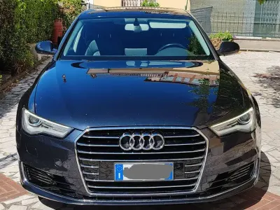 Usata Audi A6 190 CV (139 kW) 2015 Blu/azzurro Berlina