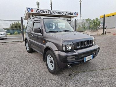 Usata Suzuki Jimny 86 CV (63 kW) 2012 Grigio SUV