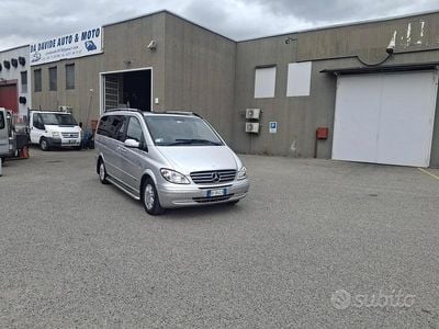 Usata Mercedes Viano 204 CV (150 kW) 2007 Argento Monovolume