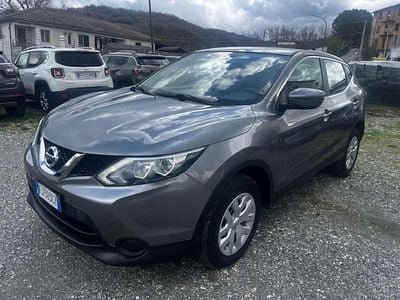 Usata Nissan Qashqai Tekna 110 CV (80 kW) 2017 Argento SUV