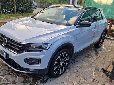 Usata VW T-Roc Business 150 CV (110 kW) 2020 Bianco SUV