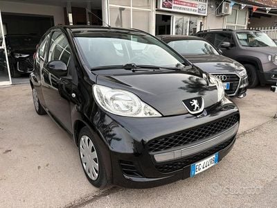 Usata Peugeot 107 68 CV (50 kW) 2010 Nero Utilitaria