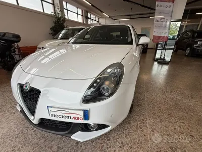 Usata Alfa Romeo Giulietta 120 CV (88 kW) 2018 Bianco Utilitaria