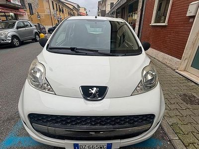 Usata Citroën C1 68 CV (50 kW) 2010 Bianco Utilitaria