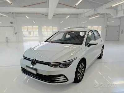 Usata VW Golf VIII Style 150 CV (110 kW) 2021 Bianco Berlina