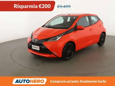 Brugt Toyota Aygo X-play 69 HK (50 kW) 2016 Orange Hatchback