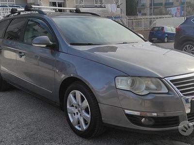 Usata VW Passat Business 140 CV (102 kW) 2009 Grigio Station wagon