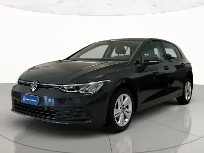Usata VW Golf VIII Life 116 CV (85 kW) 2023 Urano grey Berlina