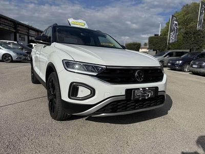 Usata VW T-Roc Life 110 CV (80 kW) 2023 Bianco SUV