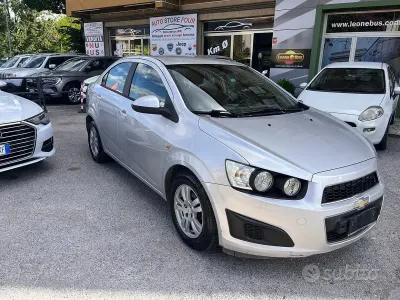 Usata Chevrolet Aveo 86 CV (63 kW) 2011 Grigio Utilitaria