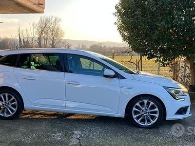Usata Renault Mégane IV Intens 110 CV (80 kW) 2017 Bianco Station wagon