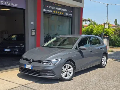 Usata VW Golf VII 116 CV (85 kW) 2021 Grigio Utilitaria