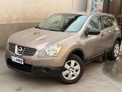 Usata Nissan Qashqai Tekna 115 CV (84 kW) 2009 Beige SUV