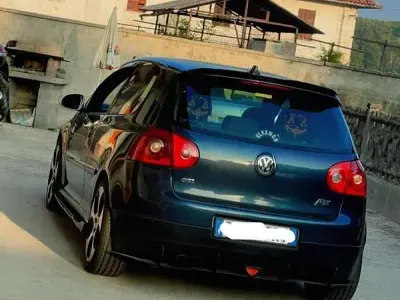Usata VW Golf V GTI 200 CV (147 kW) 2007 Bluazzurro Berlina