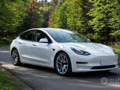 Usata Tesla Model 3 RWD 208 kW (283 CV) 2021 Bianco Berlina