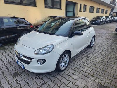 Usata Opel Adam Rocks 70 CV (51 kW) 2017 Bianco Utilitaria