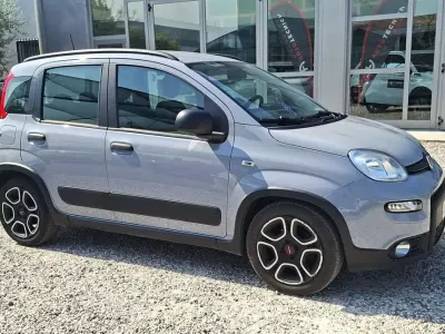 Usata Fiat Panda City Life 69 CV (50 kW) 2021 Grigio moda Utilitaria