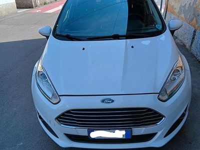 Usata Ford Fiesta Titanium 75 CV (55 kW) 2017 Bianco Berlina