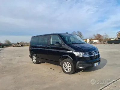 Usata VW T6.1 Comfortline 150 CV (110 kW) 2020 Nero Furgone