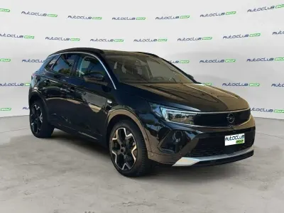Usata Opel Grandland X Ultimate 130 CV (95 kW) 2024 Nero SUV