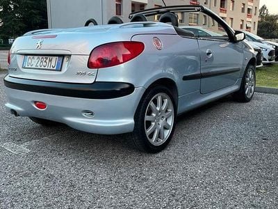 Usata Peugeot 206 CC 2002 Cabrio