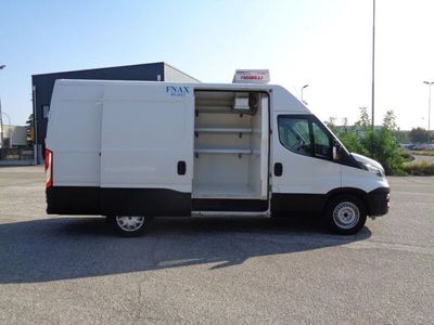 usata Iveco Daily 2.3 Hpt 35S13V 2.3 HPT PLM-TA Furgone FNAX ISOTERMICO