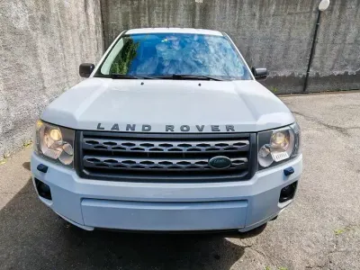Usata Land Rover Freelander 2 190 CV (139 kW) 2011 Bianco SUV