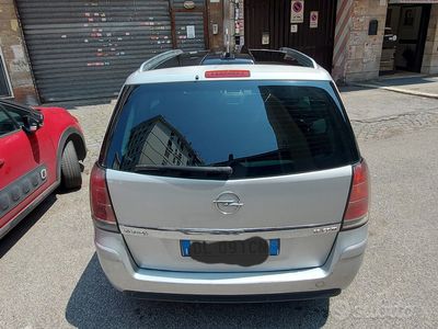 usata Opel Zafira 2° serie 1.9 cdti 150cv