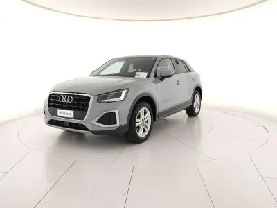 Usata Audi Q2 Advanced 150 CV (110 kW) 2024 Grigio freccia perla SUV