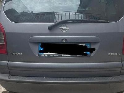 Usata Opel Zafira 82 CV (60 kW) 2005 Grigio Monovolume