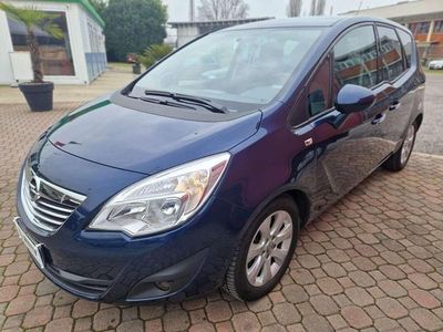 Usata Opel Meriva Cosmo 101 CV (74 kW) 2011 Blu scuro Monovolume