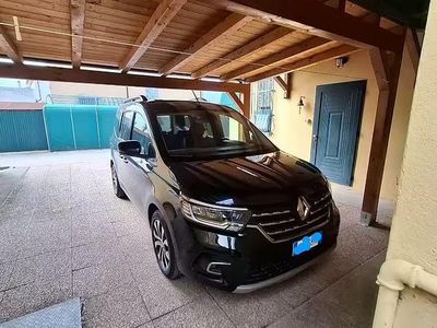 Usata Renault Kangoo 115 CV (84 kW) 2024 Nero Monovolume