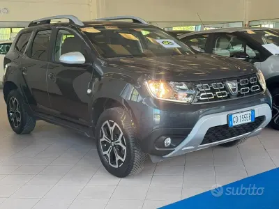 Usata Dacia Duster Prestige 101 CV (74 kW) 2020 Grigio SUV