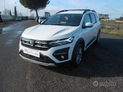 Usata Dacia Jogger Comfort 101 CV (74 kW) 2022 Bianco Monovolume
