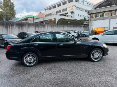 Gebraucht Mercedes S350 258 PS (189 kW) 2011 Schwarz Limousine