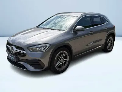 Usata Mercedes GLA200 Premium 150 CV (110 kW) 2022 Grigio SUV