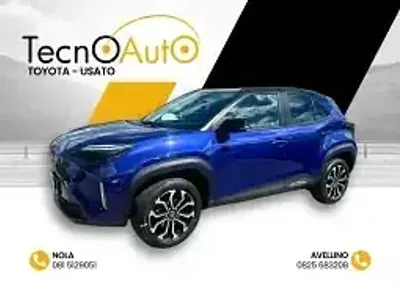Usata Toyota Yaris Trend 116 CV (85 kW) 2023 Dark blue Utilitaria