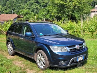 Usata Fiat Freemont Lounge 170 CV (125 kW) 2013 Blu SUV