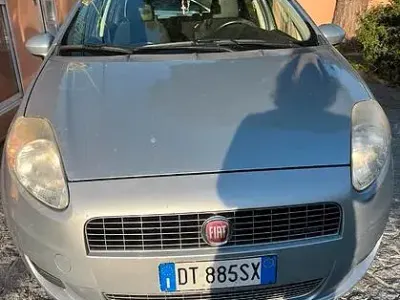 Usata Fiat Grande Punto 75 CV (55 kW) 2008 Grigio Utilitaria