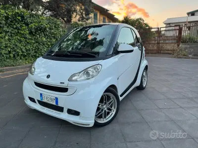 Usata Smart ForTwo Coupé Brabus 54 CV (39 kW) 2010 Bianco Coupé