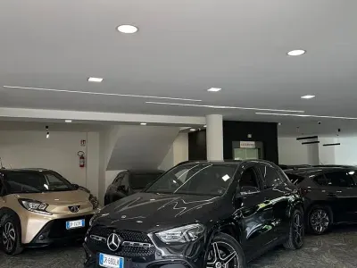 Usata Mercedes GLA200 Premium 150 CV (110 kW) 2023 Nero SUV