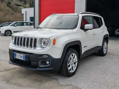 Usata Jeep Renegade Limited 140 CV (102 kW) 2016 Bianco SUV