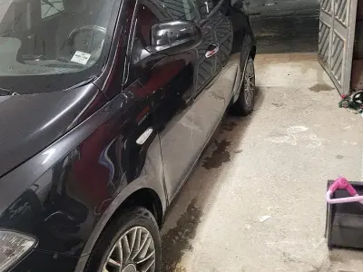 Usata Lancia Ypsilon 95 CV (69 kW) 2011 Nero Utilitaria