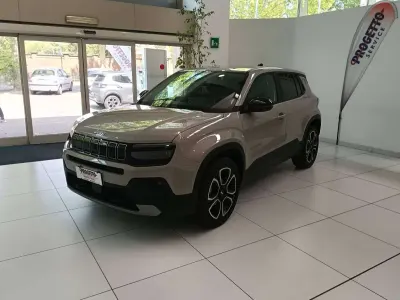Usata Jeep Avenger Summit 101 CV (74 kW) 2025 Sabbia SUV