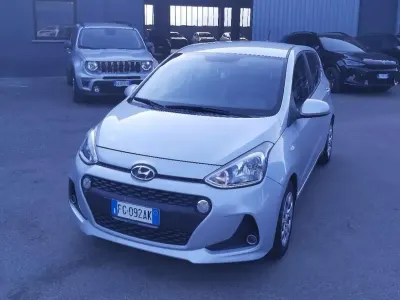 Occasion Hyundai i10 Classic 67 ch (49 kW) 2016 Argent Citadine