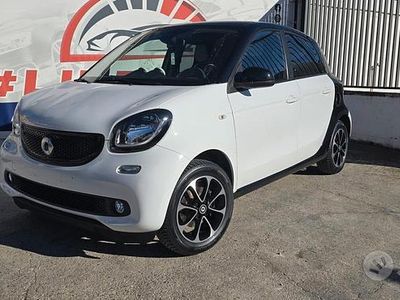 Usata Smart ForFour Passion 71 CV (52 kW) 2016 Bianco Utilitaria
