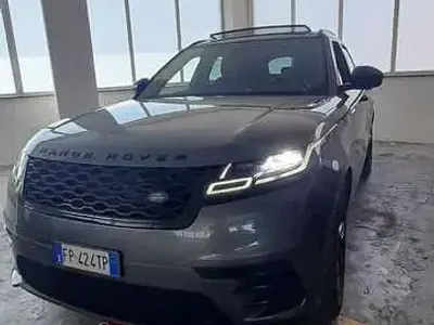 Usata Land Rover Range Rover Velar SE Dynamic 241 CV (177 kW) 2018 Grigio SUV