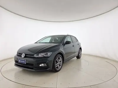 Usata VW Polo Sportline 95 CV (69 kW) 2020 Grigio urano Utilitaria